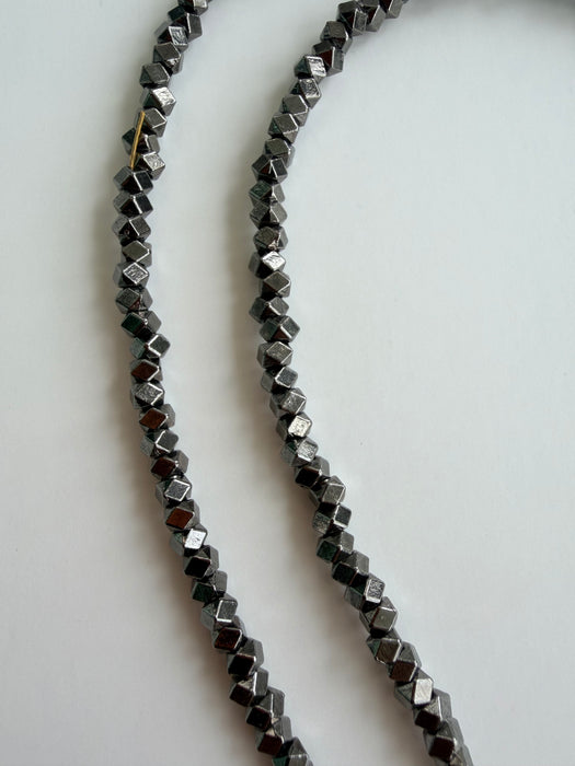 Vera Lariat Necklace