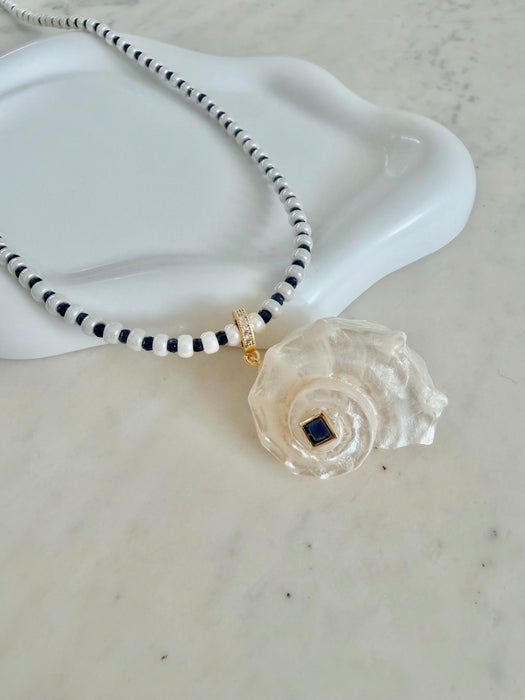 Marea Shell Necklace